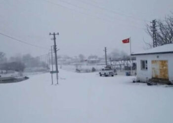 Valilik açıkladı: Sınırda donarak hayatını kaybettiler