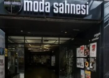 Moda Sahnesi: 20 bin liralık elektrik faturasını ödemiyoruz