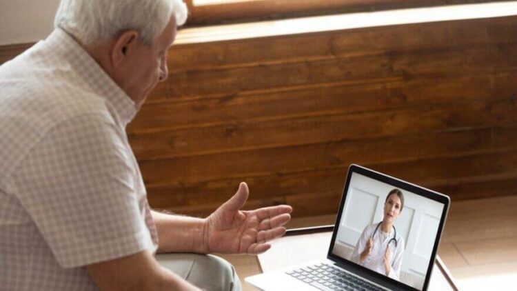 Sağlık Bakanlığı’ndan yeni düzenleme: Uzaktan muayene ve tedavi