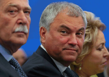 Zelenski, neo-Nazilerin koruması altında