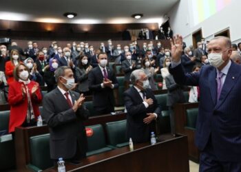 AKP fırtınaya karşı sessiz: Fiyatlar Türkiye’yi yaktı, kriz kapıda