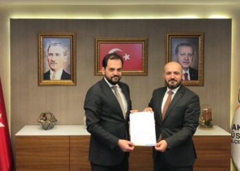 AKP Belediye Başkan Yardımcısı istifa etti