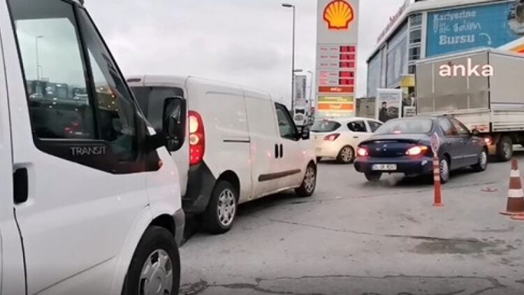 Vatandaşlardan akaryakıt zammına tepki