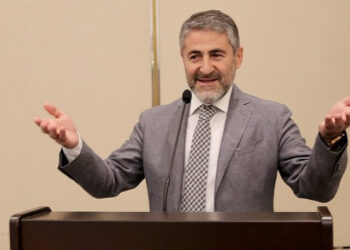 ‘Nebati de gidici’ dedi ve ekledi: ‘Epeydir sırada olan biri daha var…’