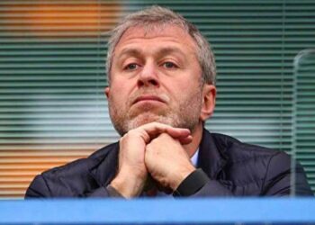 Kübra Par, ‘Üst düzey yetkililerle görüştüm’ diyerek Abramoviç’in zehirlenme olayını kaleme aldı