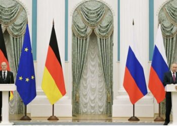 Putin ve Scholz, telefonda Ukrayna’daki gelişmeleri görüştü