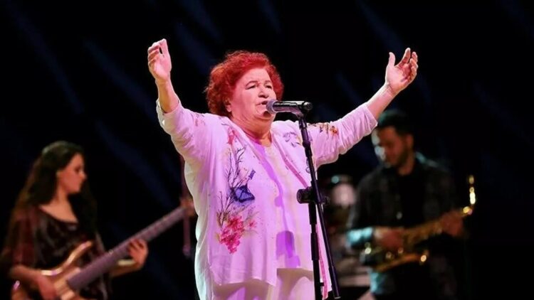 Selda Bağcan’dan sahne kıyafeti eleştirisi: Korkunç buluyorum, biz nasıl bu günlere geldik?