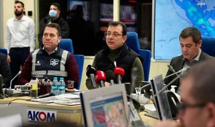 İmamoğlu saat verdi: ‘Beklenen yoğun kar yağışı İstanbul’a girdi