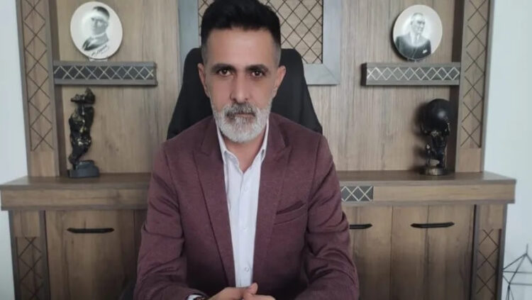 Gazete sahibine muştalı saldırı