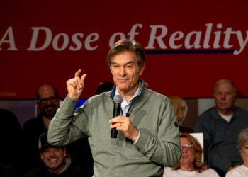 Senatörlüğe aday olan Öz’den Türk vatandaşlığı kararı