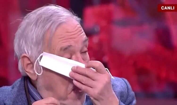 İlber Ortaylı canlı yayında gözyaşlarına hakim olamadı