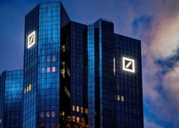 Striptiz kulübü faturası bankacıların başını yaktı