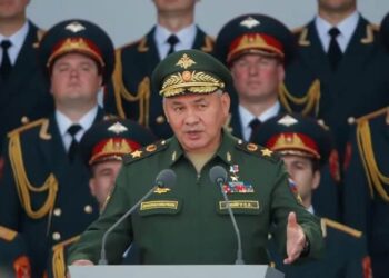 Rusya Savunma Bakanı: NATO Kiev’e savaş uçağı gönderirse yanıt veririz