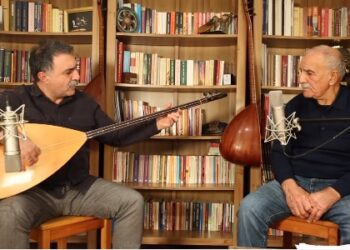 Erdal Erzincan ve babasından zam türküsü