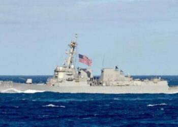 ABD savaş gemileri Baltık’a girdi: Rusya yakın takibe aldı…