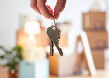 Kiralık evde açık arttırma dönemi