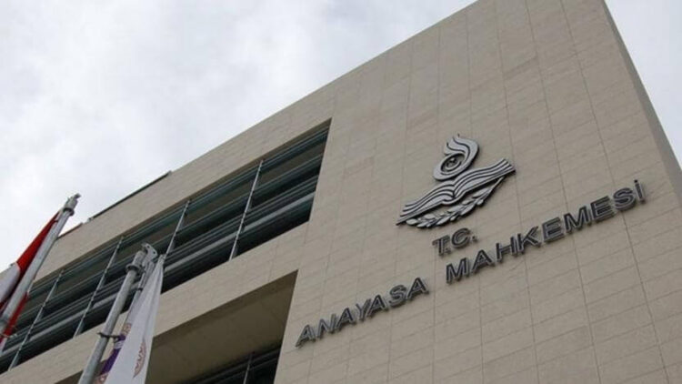 AYM, Erdoğan’ın kararnamesini iptal etti