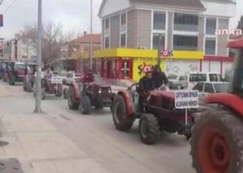 Denizli’de çiftçilerden eylem: ‘Hakkımızı istiyoruz!’