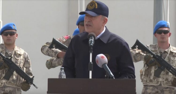 Bakan Akar: Türkiye sorunların barışçıl yöntemlerle çözümünden yana