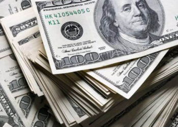 Dolar yönünü yukarı doğru çevirdi