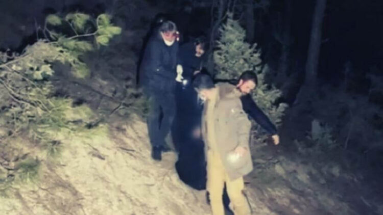 İki lise öğrencisi ‘Telefonlarımızdaki notlara bakın’ yazıp intihar etti