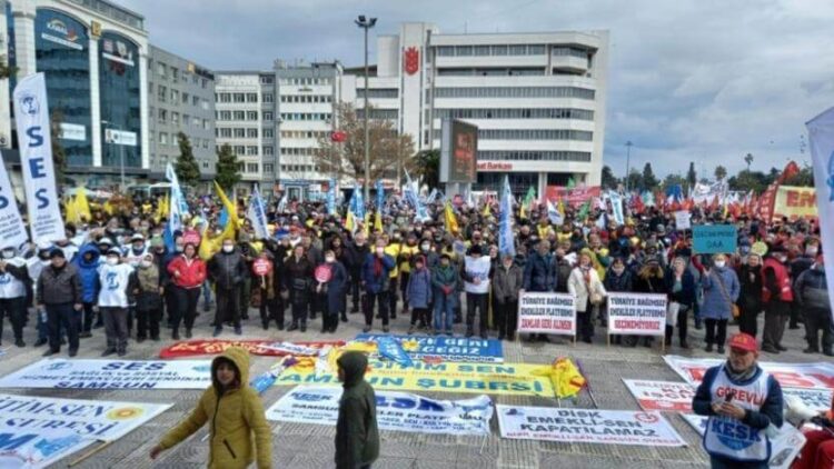 Samsun’da KESK’in çağrısıyla ‘Geçinemiyoruz’ mitingi