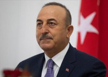 Çavuşoğlu: Rusya ve Ukrayna’yı Türkiye’de bir araya getirmek istiyoruz