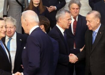 NATO Zirvesi başladı: Doğuya daha fazla asker konuşlandırılacak