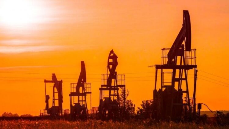 Rusya: ABD ve İngiltere’nin bizden petrol almaması önemli değil