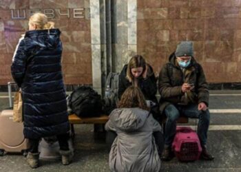 Rusya: 166’sı Türk 248 kişi Kırım’a zırhlı trenle tahliye edildi