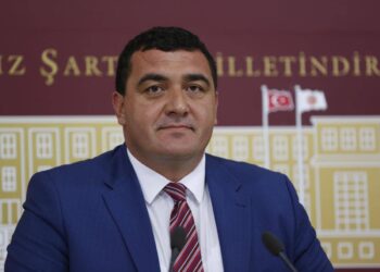 CHP’li Karasu: Telekom’un satışında 372 milyon dolar kimin cebinde?