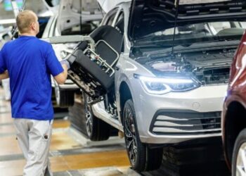 Otomobile yüzde 25 zam yolda