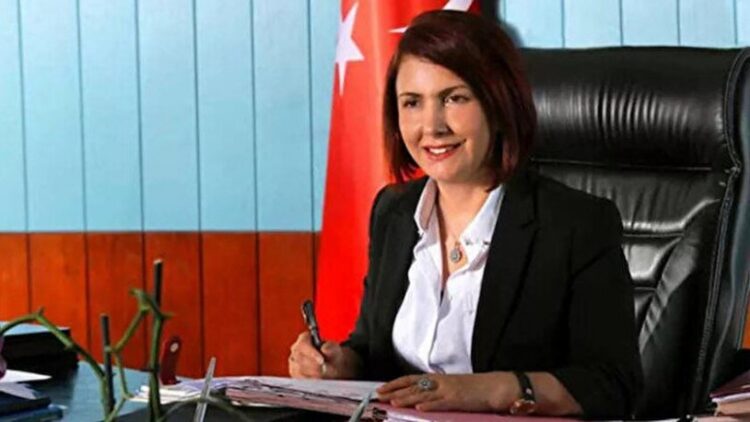 Eski Avcılar Belediye Başkanı Handan Toprak tutuklandı