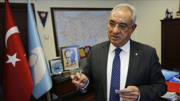 DSP’li Aksakal: Size en yakışan logo ‘yolunmuş leş kargası’ olur