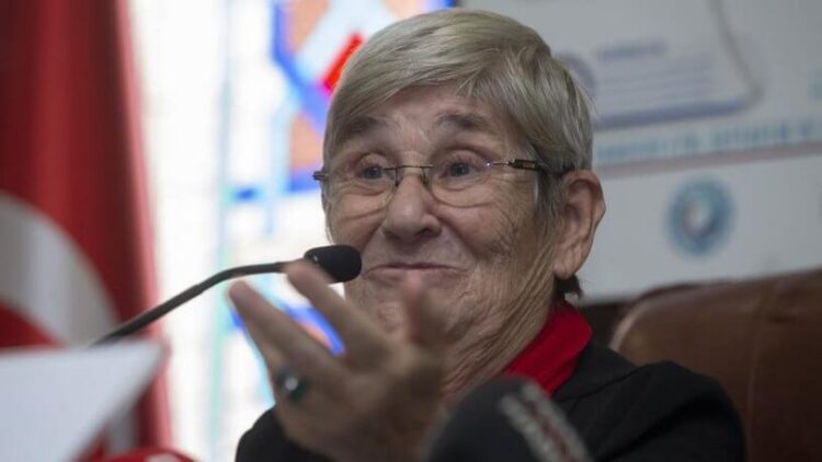 Canan Karatay sigarayı bırakmak isteyenlere seslendi, formül verdi