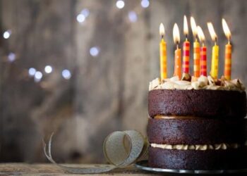 Doğum gününü kutlayan şirkete tazminat ödettirdi