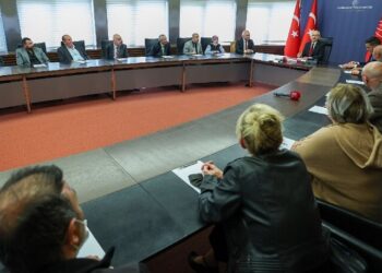 AKP ve MHP’den istifa edenler CHP’ye katıldı