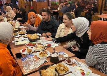 AKP’li Rümeysa Kadak’ın ‘rastgele’ sahuru kavga çıkardı