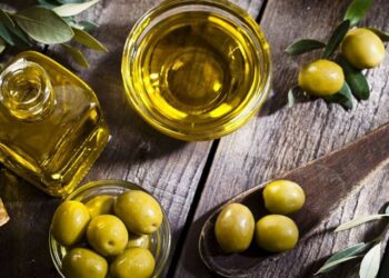 Kara listeye alınan zeytinyağı markası yeniden satışa çıktı!