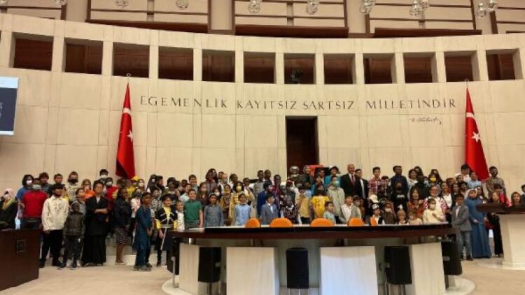 Farklı ülkelerden gelen 131 çocuk TBMM’de