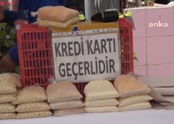 Pazarlarda kredi kartıyla satış dönemi