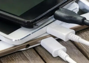 Avrupa Parlamentosu’ndan ‘tek tip şarj’ aletine onay