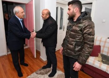 Kılıçdaroğlu, İstanbul’da taziye ziyaretlerinde bulundu