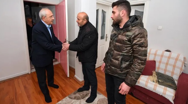 Kılıçdaroğlu, İstanbul’da taziye ziyaretlerinde bulundu