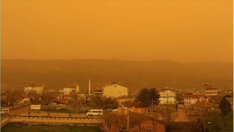 4 bölge için toz taşınımı uyarısı
