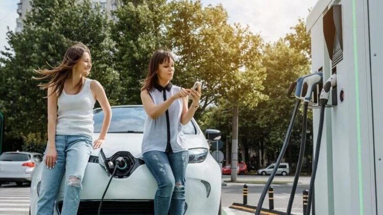 Elektrikli araçta şarj fiyatını işletmeci belirleyecek