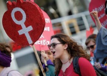 İşte Türkiye’de kadınların en büyük sorunu