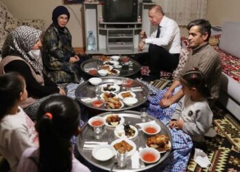 İşte anket sonuçları: Cumhur İttifakı seçmeni ‘en yoksul ramazanı’ yaşıyor