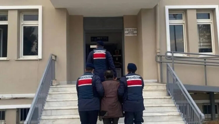 Eski belediye başkanı ‘hırsızlık’ suçlamasıyla tutuklandı