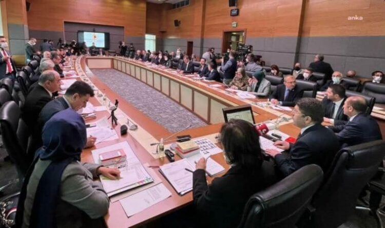 Tansiyon yükseldi: TBB Başkanı Sağkan’dan ‘avukatlık kanunu’ uyarısı